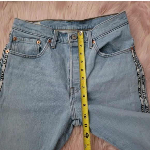 Levi's 501 cropped logo strip high waist button fly jeans - Picture 11 of 13